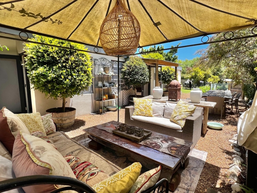 8 Bedroom Property for Sale in Raithby Western Cape